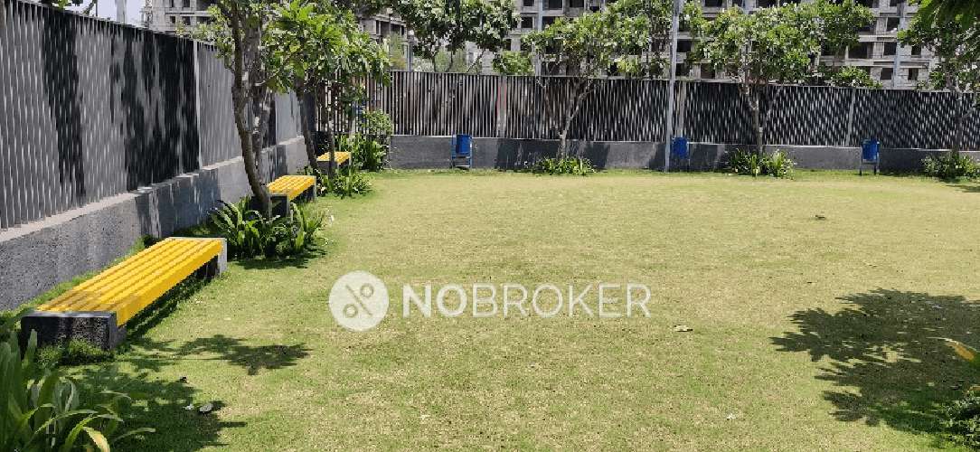 2 BHK Flat In Florida River Bank for Rent  In Mundhwa