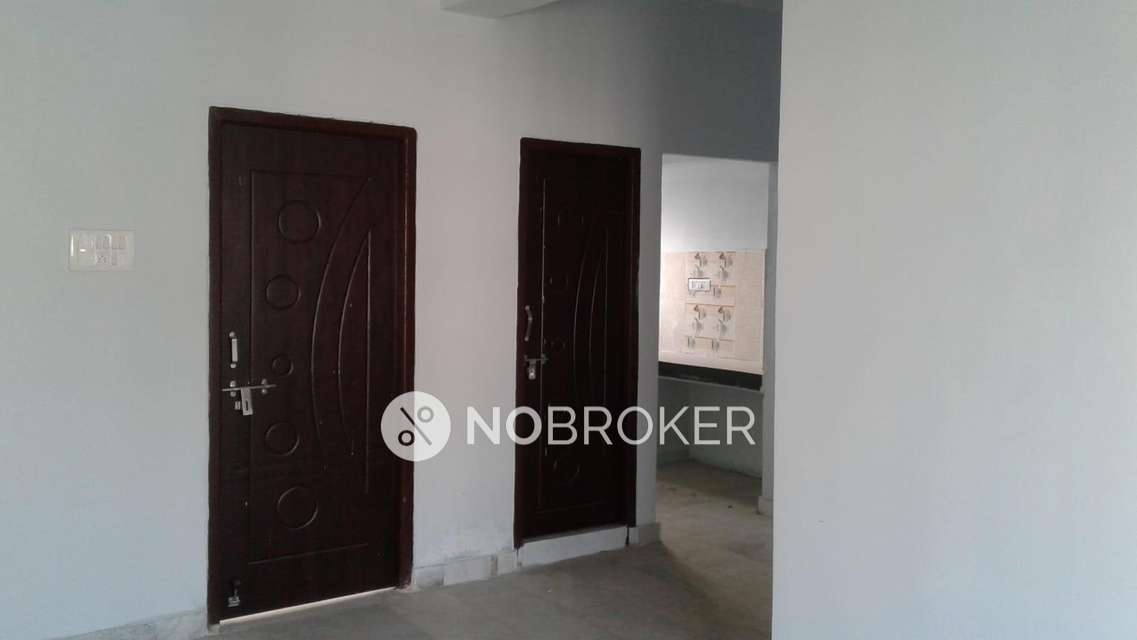 2 BHK Flat In Prime Of Paramount  for Rent  In Toli Chowki