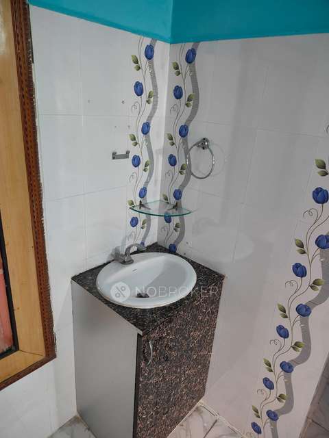 2 BHK Flat In Suryavamsi Apartment For Sale  In Tarnaka