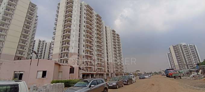 2 BHK Flat In Sun City for Rent  In Kherki Daula 