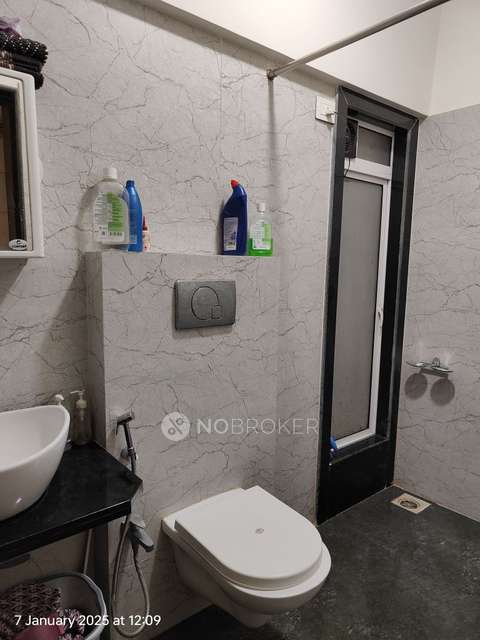 2 BHK Flat In Shreeji Paradise For Sale  In Kandivali West