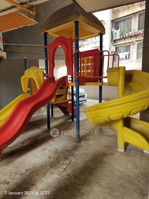 2 BHK Flat In Shreeji Paradise For Sale  In Kandivali West