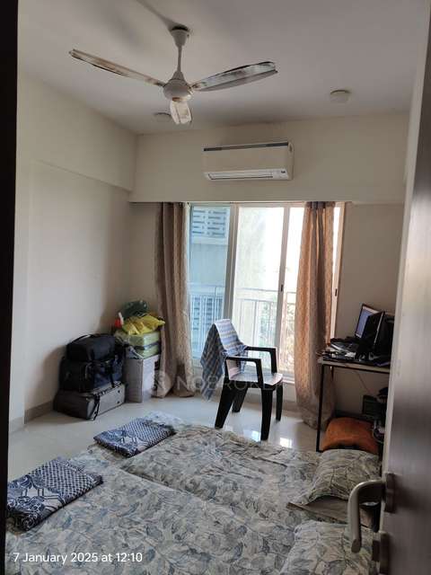 2 BHK Flat In Shreeji Paradise For Sale  In Kandivali West