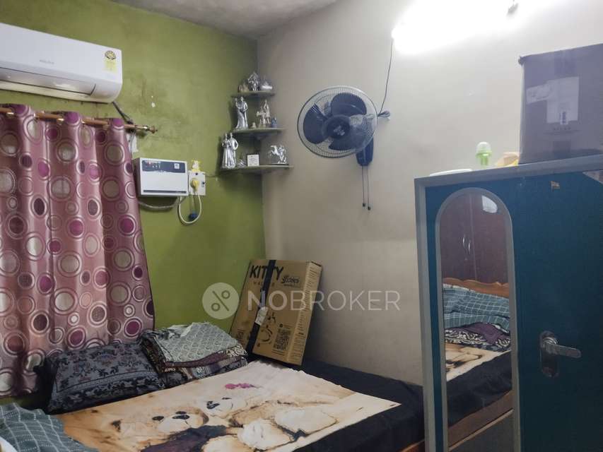 2 BHK Flat In Karumari Flats, Pozhichalur For Sale  In Pozhichalur