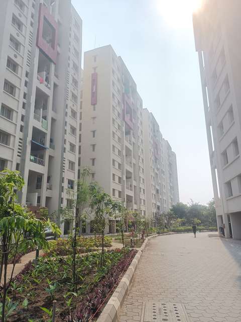 3 BHK Flat In Kunal Iconia, Pimpri-chinchwad For Sale  In Mamurdi
