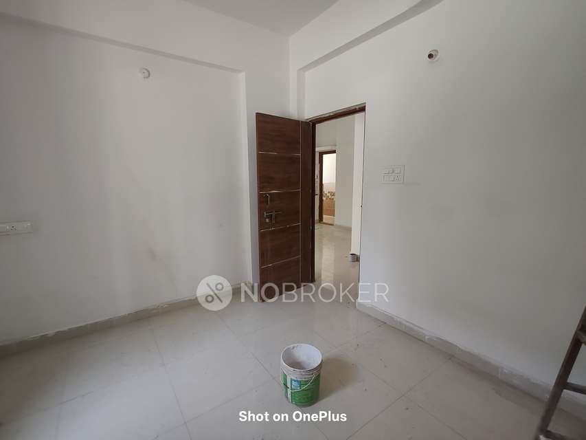 2 BHK Flat In Gold Flamingo Apartment For Sale  In Mallampet