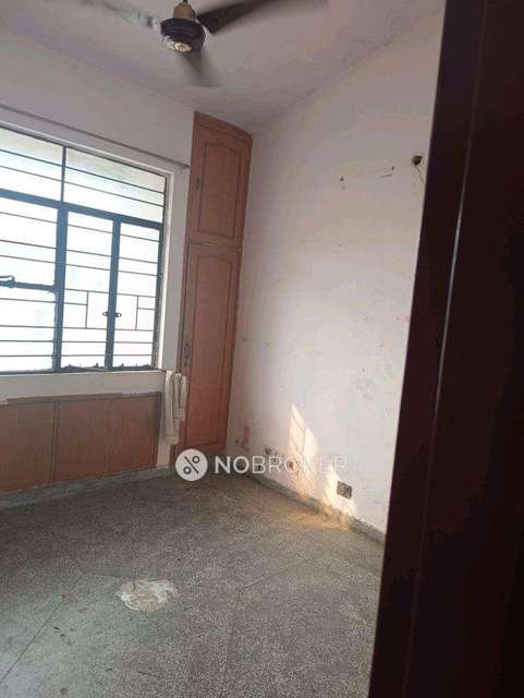 1 BHK Flat In Shree Awas Apartments For Sale  In Sector 18