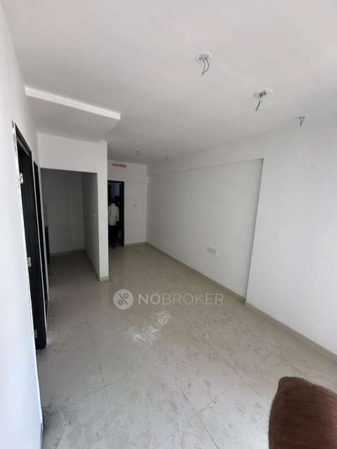 1 BHK Flat In Uk Luxecity For Sale  In Kandivali East