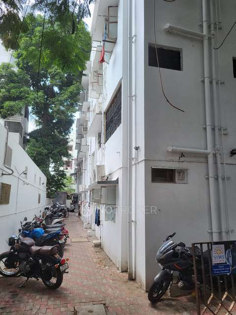 1 BHK Flat In G1 ,naomi Apartment Near Music Academy , Royapettah for Rent  In 17, Muthu St, Ganapathy Colony, Royapettah, Chennai, Tamil Nadu 600014, India