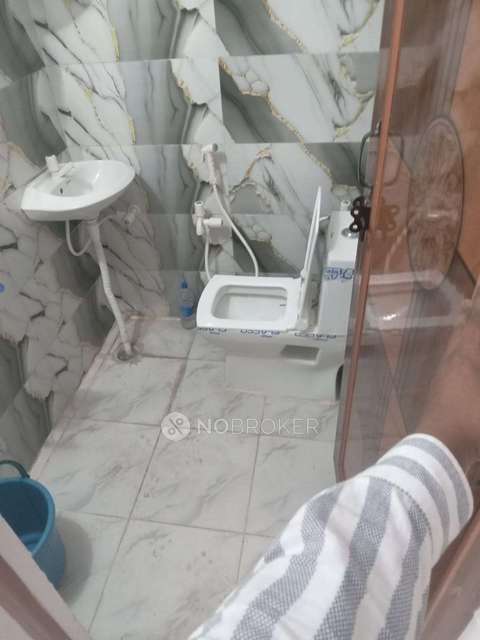 PG for Boys in Sector 62