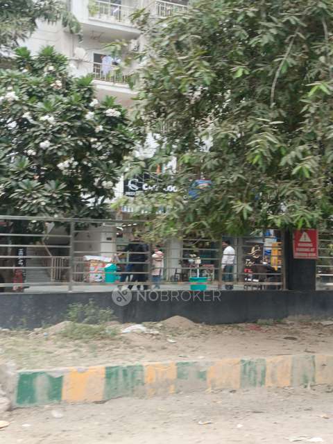 2 BHK Flat In Antriksh Golf View For Sale  In  Sector 78