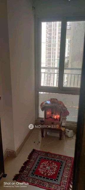 2 BHK Flat In Antriksh Golf View For Sale  In  Sector 78