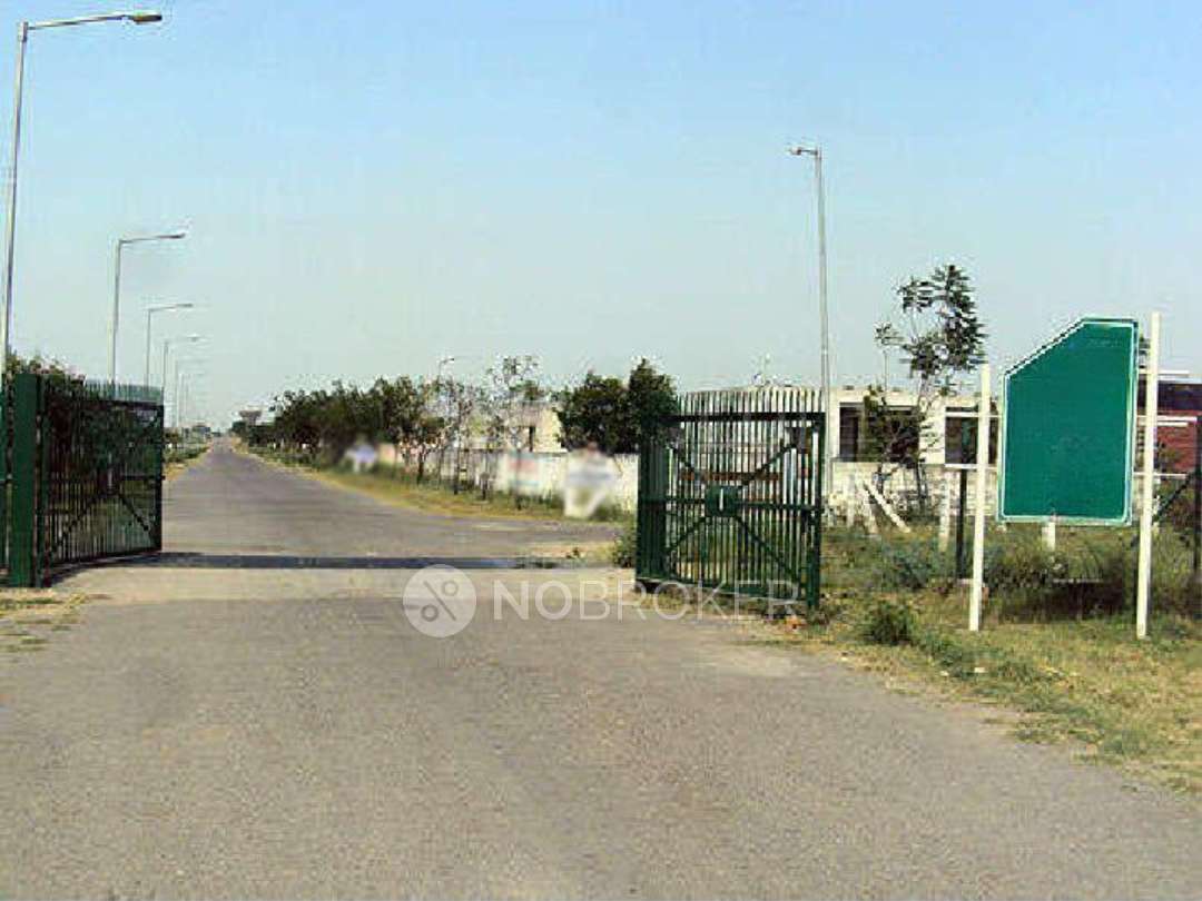 Plot For Sale  In Gulmohar Estate, Eta-01, Greater Noida In Eta I