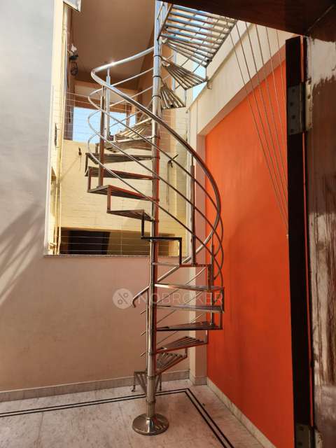 4+ BHK House For Sale  In Goshamahal Rd, Nampally