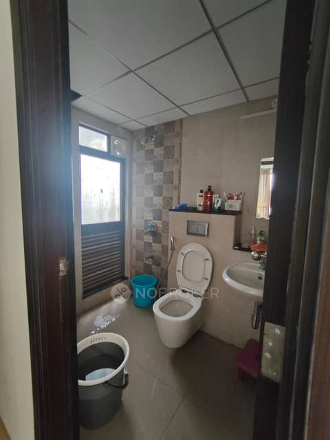 PG for Girls in Kandivali East