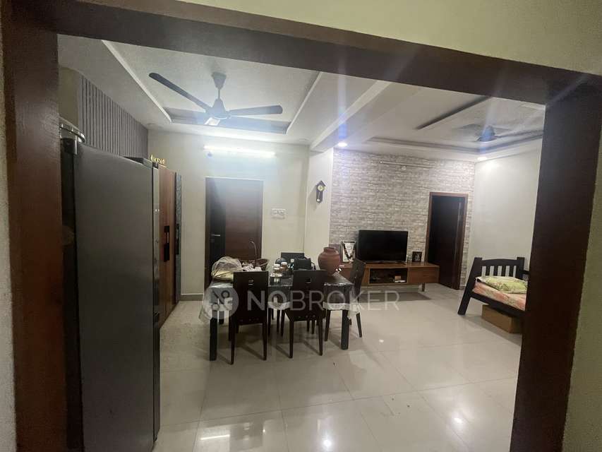 2 BHK Flat In Shreya Enclave For Sale  In Karkhana