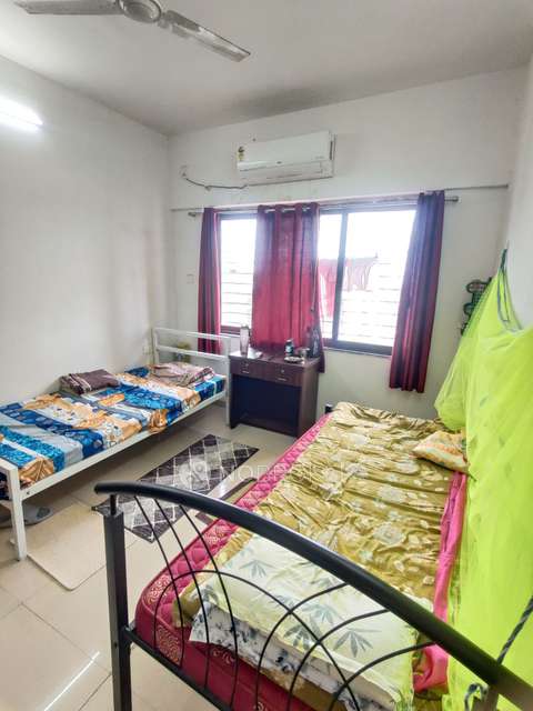 3 BHK Flat In Nirmal Zircon  For Sale  In Mulund West