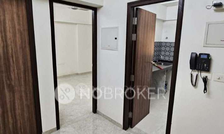 1 BHK Flat In Lodha Amara, Thane For Sale  In Thane