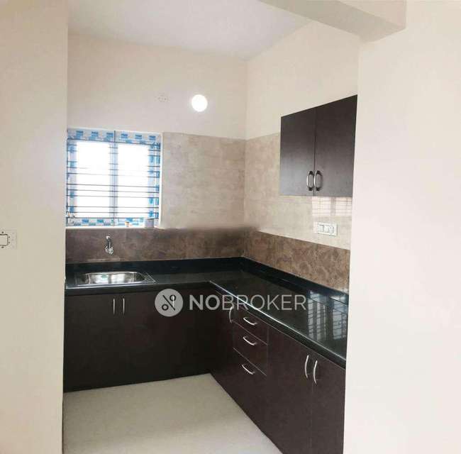 4+ BHK Flat In Padmashri Apartment  For Sale  In Peenya