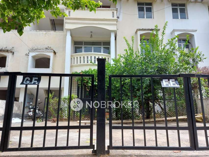 3 BHK Flat In Ansal Buildwell Royal Casa For Sale  In Sector 57