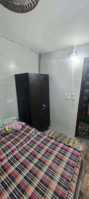 1 RK Flat for Rent  In Lajpat Nagar