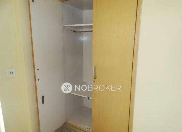 3 BHK Flat In Mahagun Mascot For Sale  In Crossing Republik