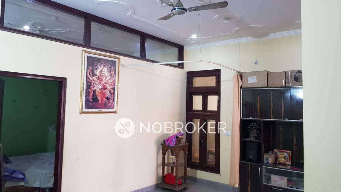 3 BHK Flat for Rent  In Palam Vihar Extension