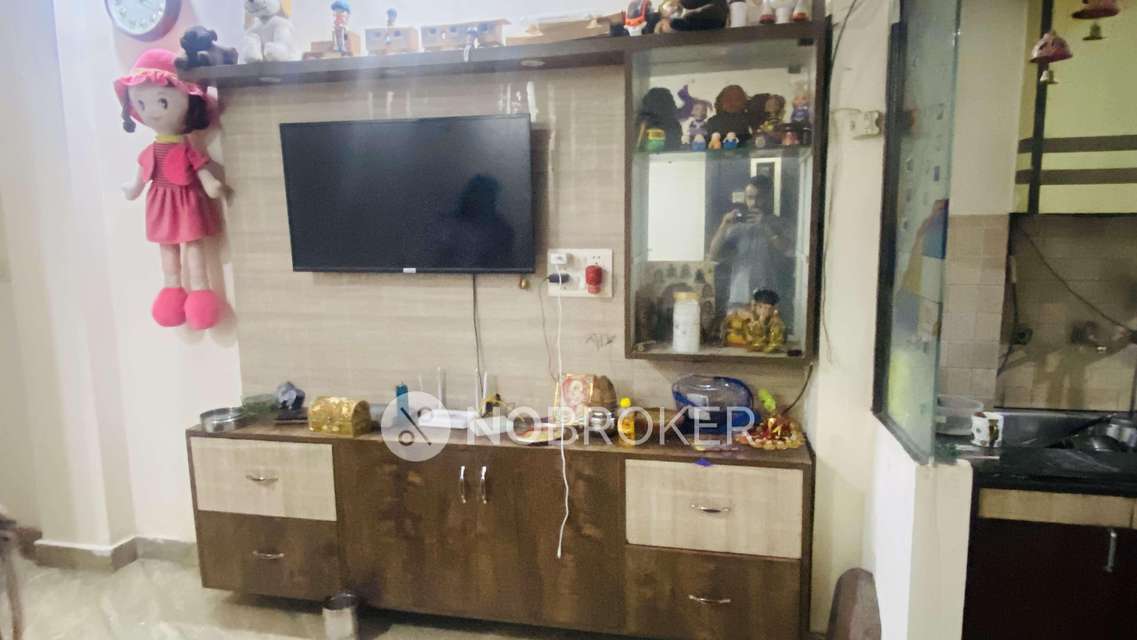 2 BHK Flat In Sb For Sale  In  Shahdara