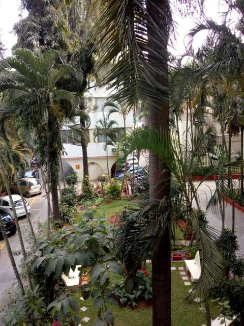 PG for Girls in Indian Express Circle