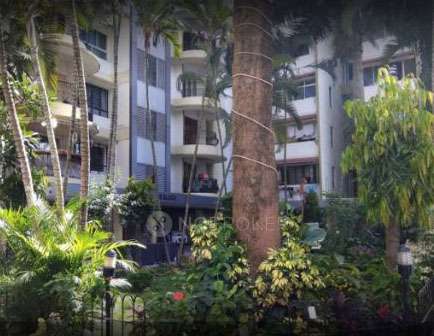 PG for Girls in Indian Express Circle