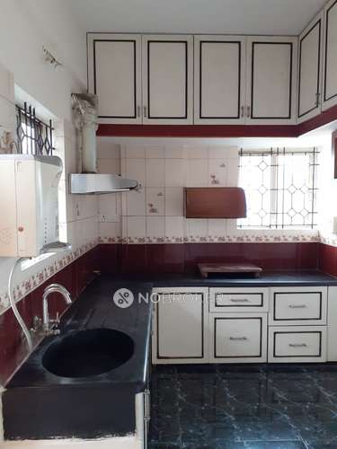 2 BHK Flat In Soundarya Pride Apartment For Sale  In Malleshwaram