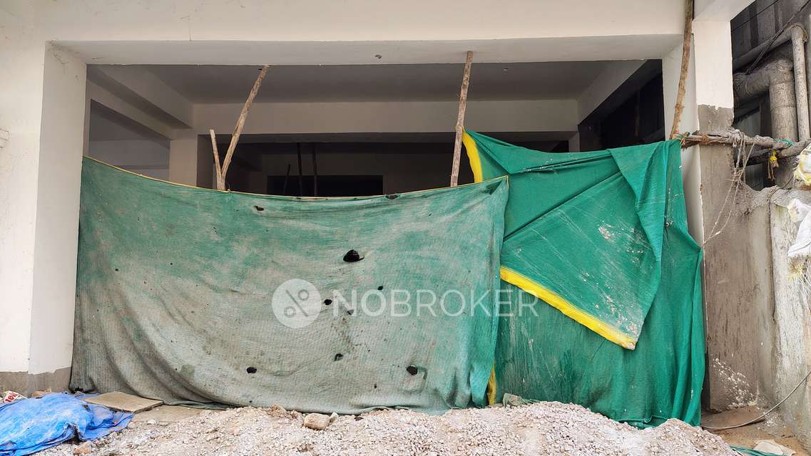 4+ BHK Flat For Sale  In Madhapur