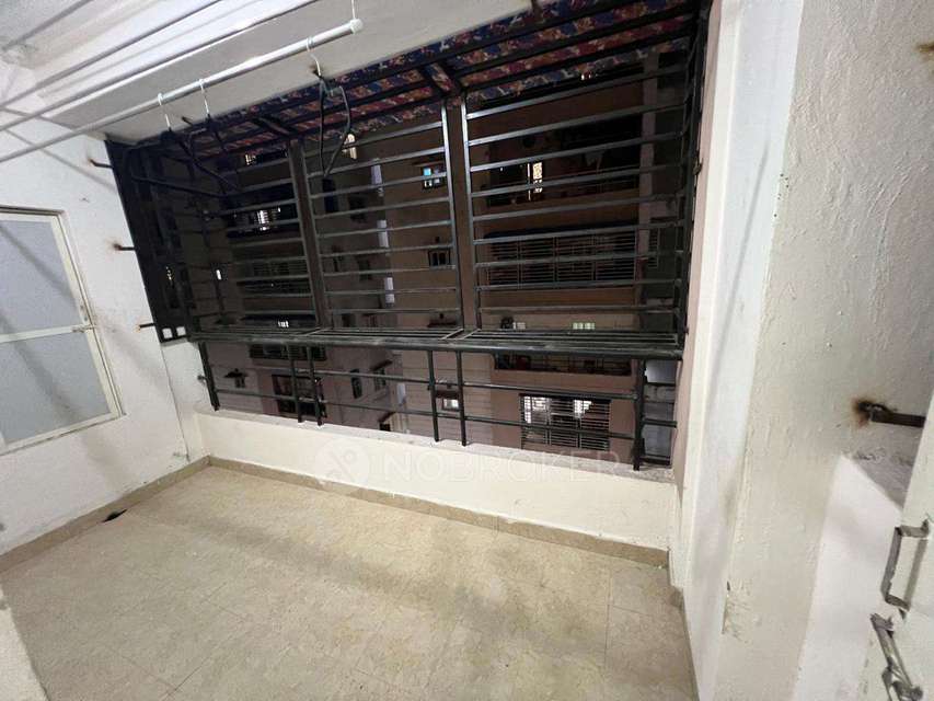 2 BHK Flat In Mig Chitrapuri Hills For Sale  In Manikonda