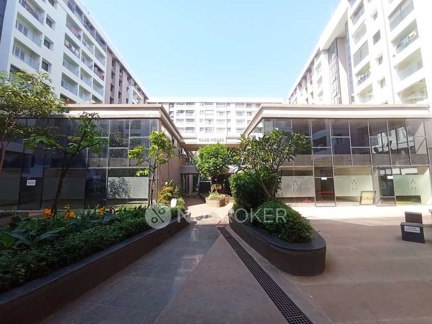 2 BHK Flat In Kohinoor Viva City for Rent  In Dhanori