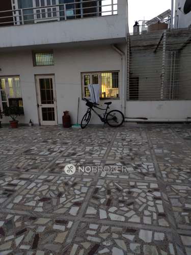 1 BHK House for Rent  In Sector 39