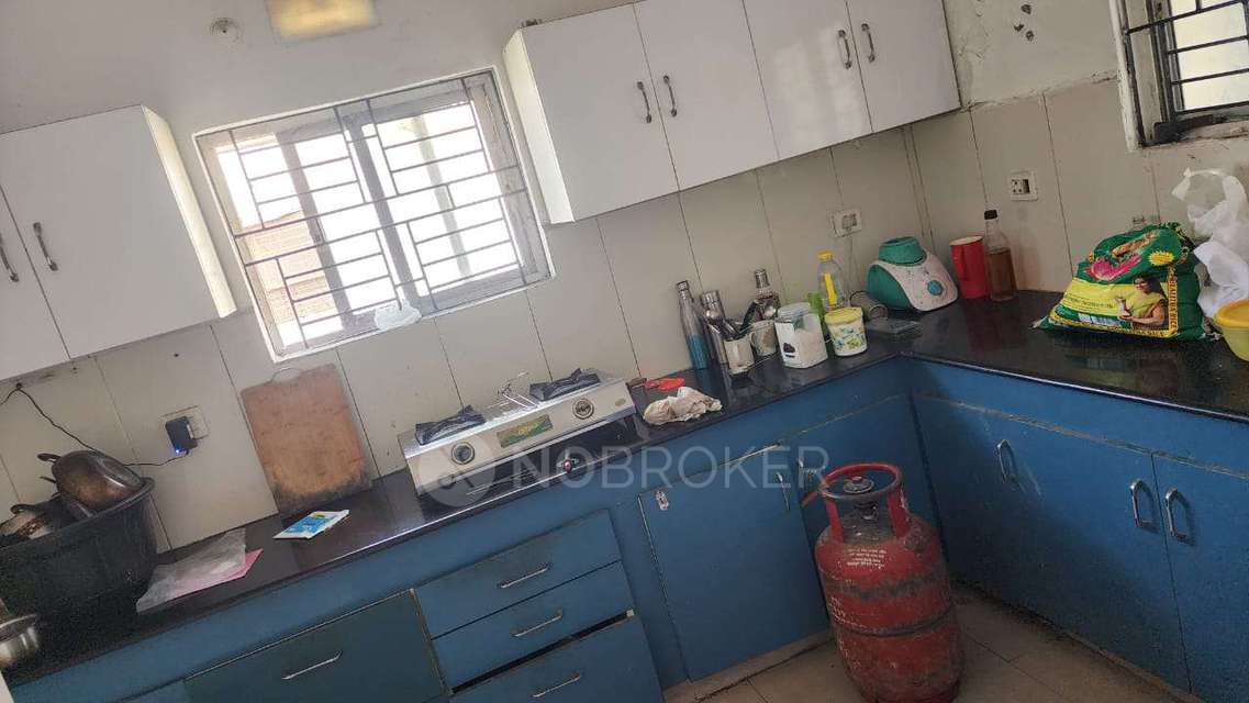 Shared Room for Male In 3 BHK  In Hig Chithrapuri Hills In Manikonda