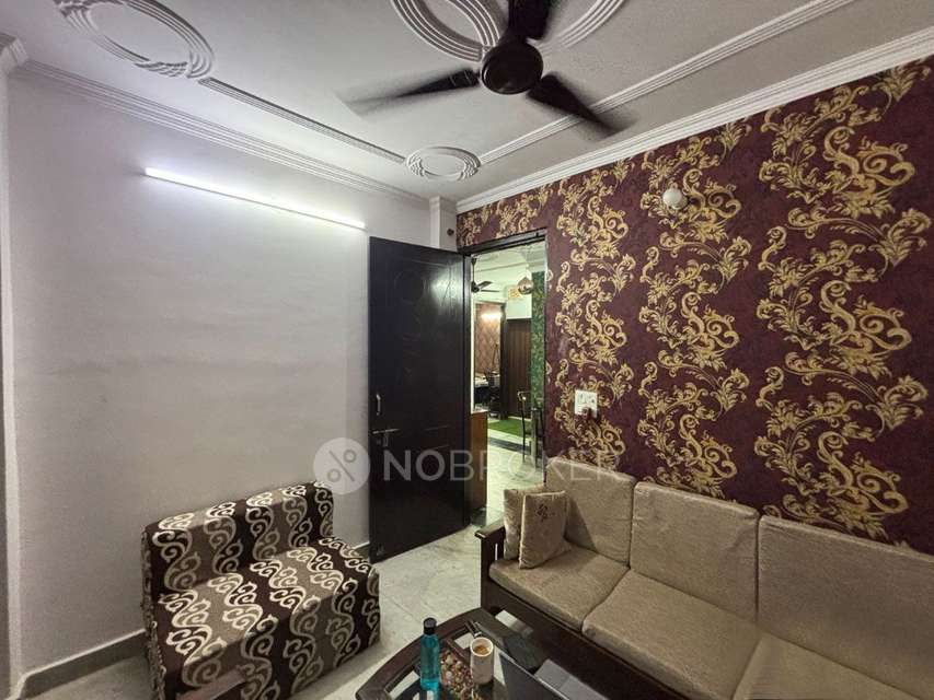 4 BHK Flat In Govind Puri For Sale  In Govindpuri