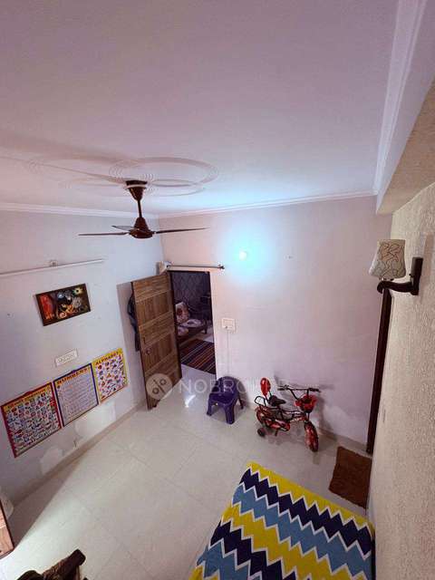 2 BHK Flat In Delhi For Sale  In Rail Vihar Main Road