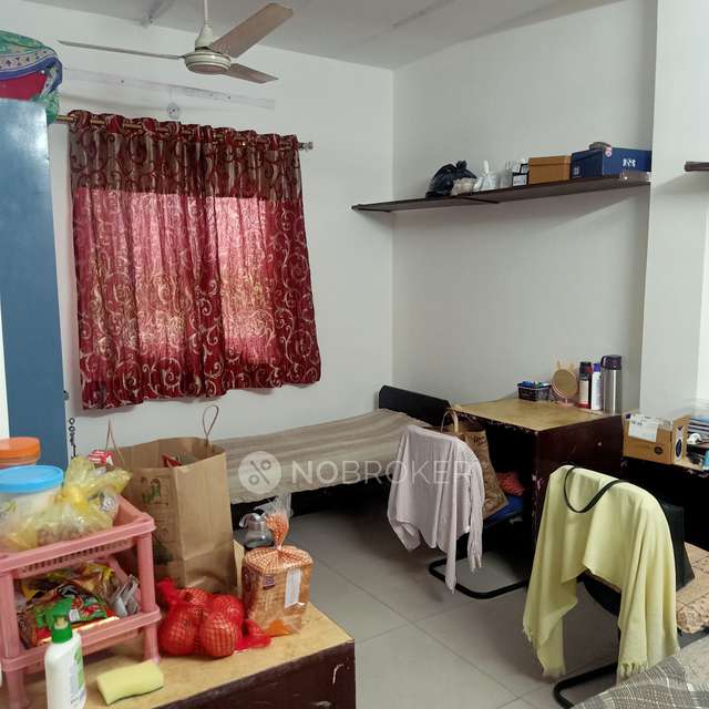 PG for Girls in Sarvapriya Vihar