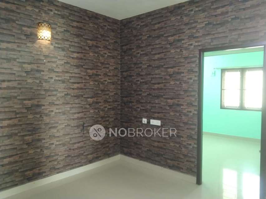 2 BHK Flat In Vasan Arun Apartment For Sale  In Chromepet