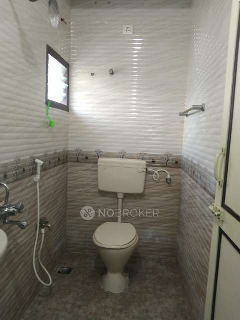 2 BHK Flat In Vasan Arun Apartment For Sale  In Chromepet