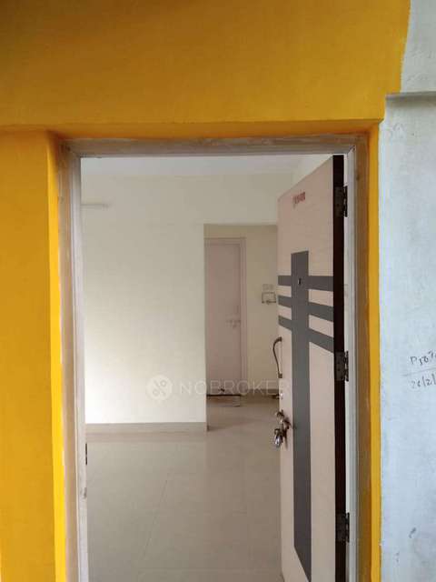 2 BHK Flat In Shreeniwas Apartments For Sale  In Dattawadi