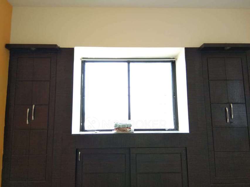 2 BHK Flat In Shreeniwas Apartments For Sale  In Dattawadi