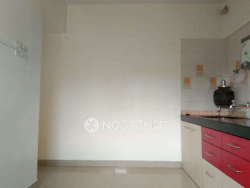 2 BHK Flat In Shreeniwas Apartments For Sale  In Dattawadi