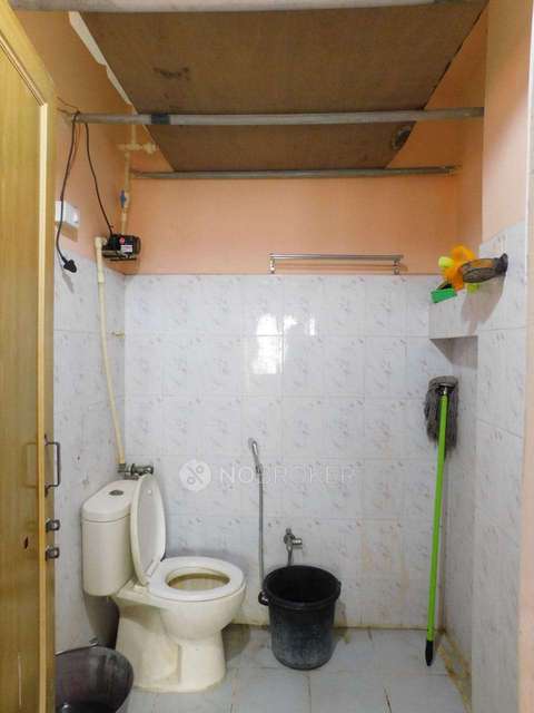 2 BHK Flat In Oak Villa For Sale  In Masab Tank