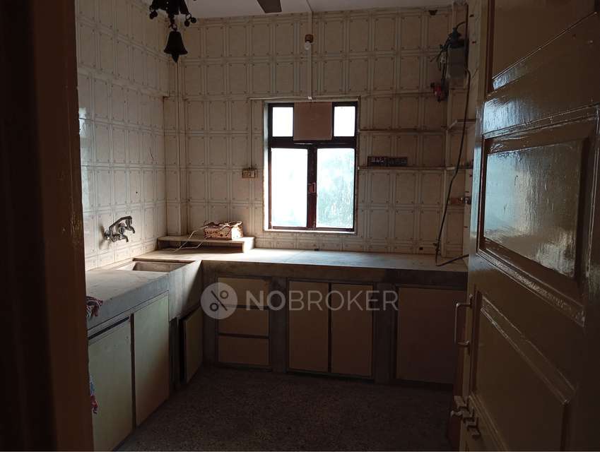 1 RK Flat In Shree Vijapur Chs For Sale  In Kandivali East