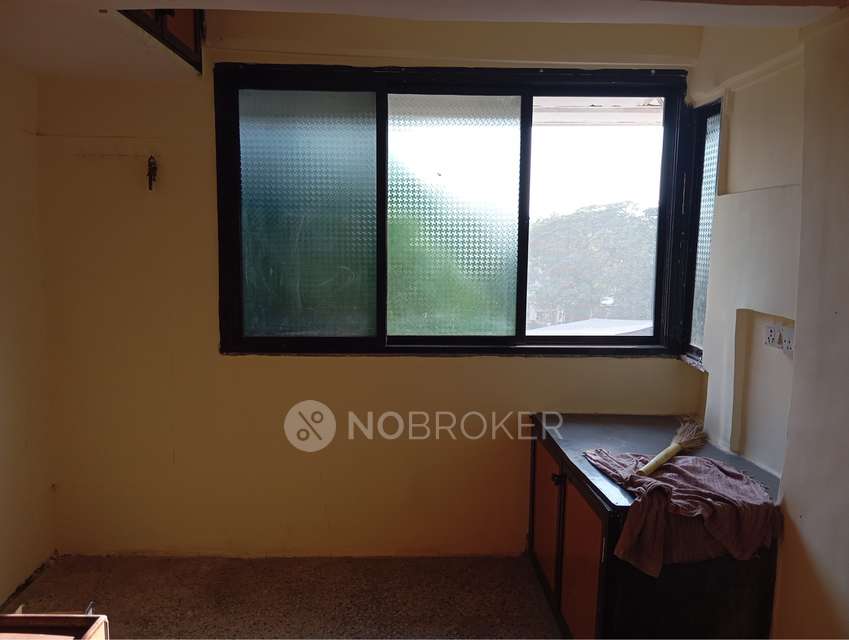 1 RK Flat In Shree Vijapur Chs For Sale  In Kandivali East
