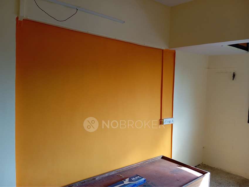 1 RK Flat In Shree Vijapur Chs For Sale  In Kandivali East