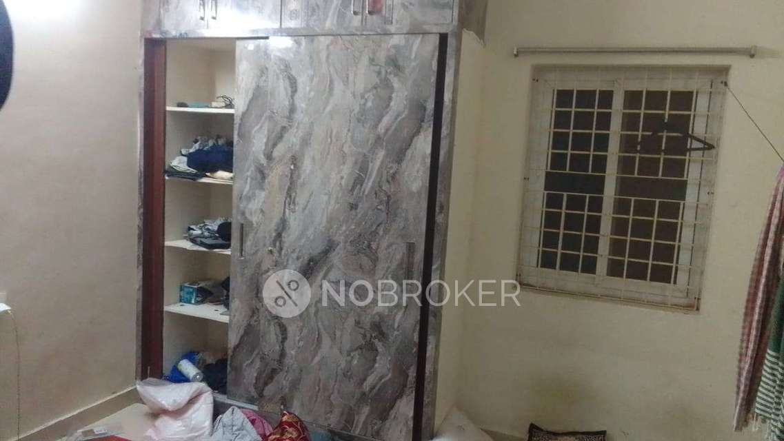 1 BHK House for Rent  In Mallampet