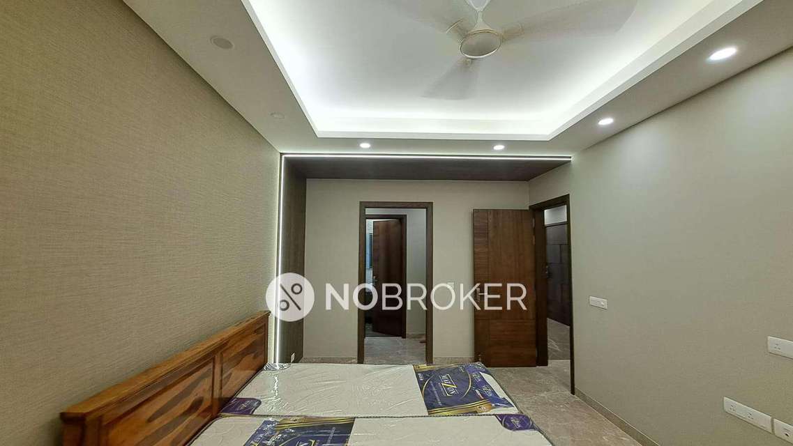 4 BHK Flat For Sale  In Sector 27